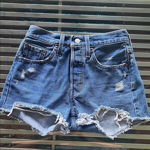 NWOT Women’s Levi's Denim Shorts